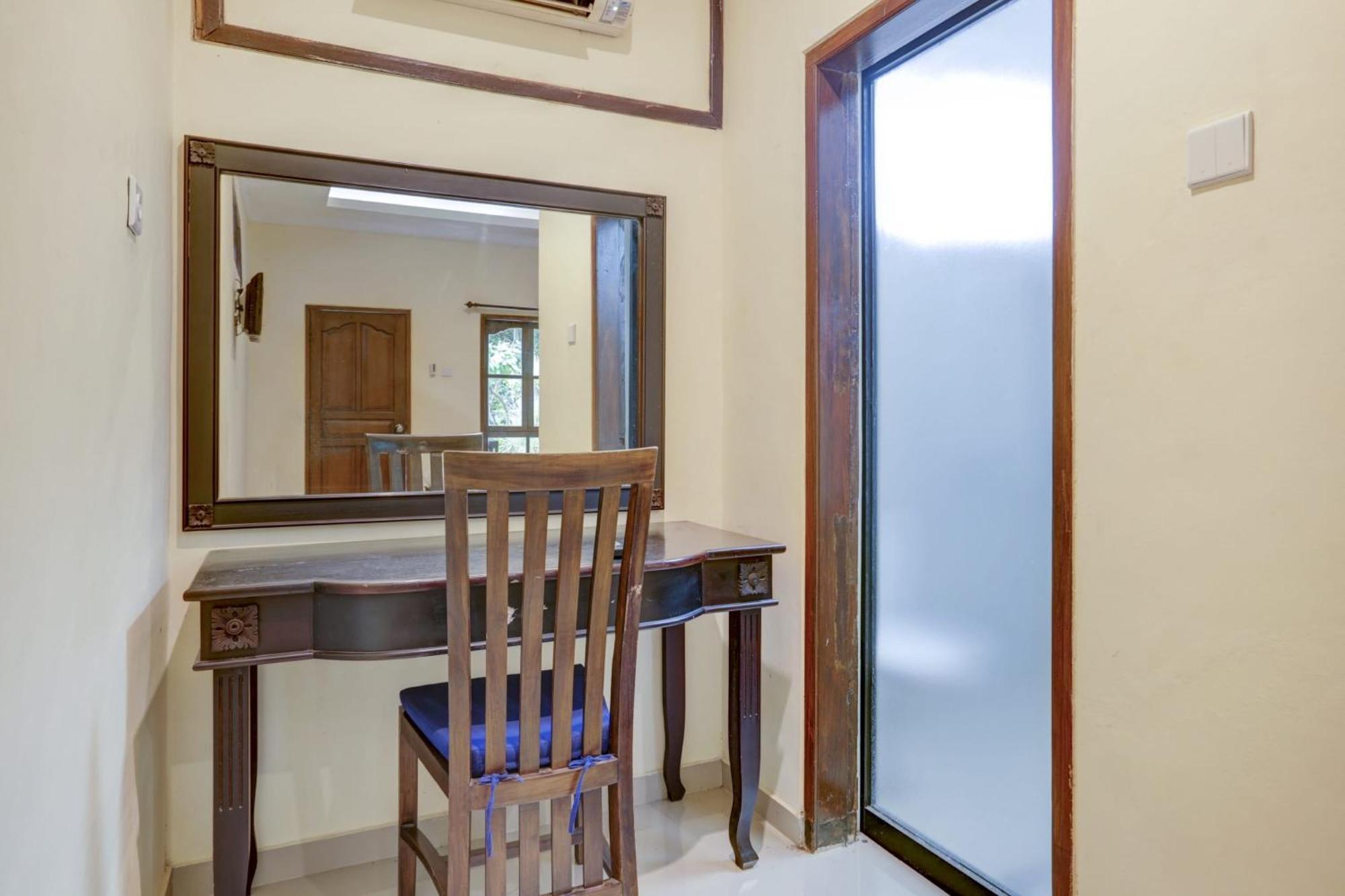 Oyo 1762 Hotel Astiti Graha Tanah Lot Eksteriør billede